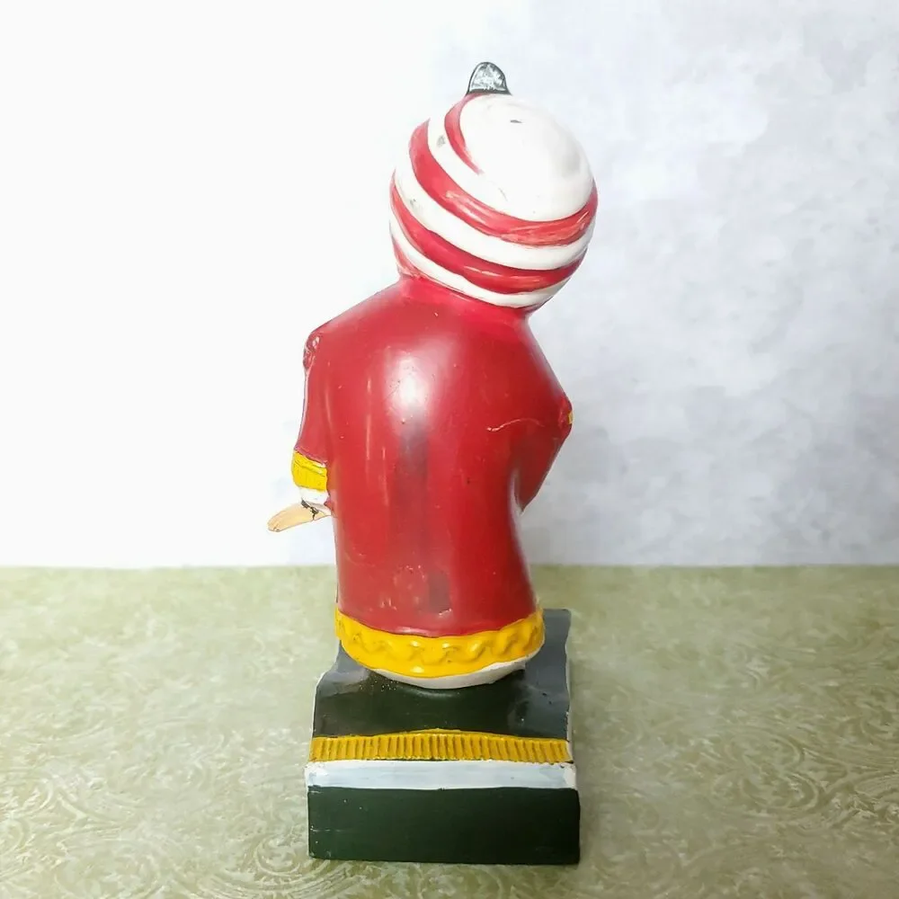 Vintage Air India Maharaja Figure 4.5
